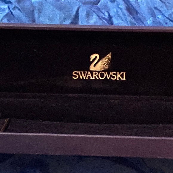 VTG Swarovski Bracelet signed Criss Crossed Weave ~ rhodium plated - Picture 5 of 12